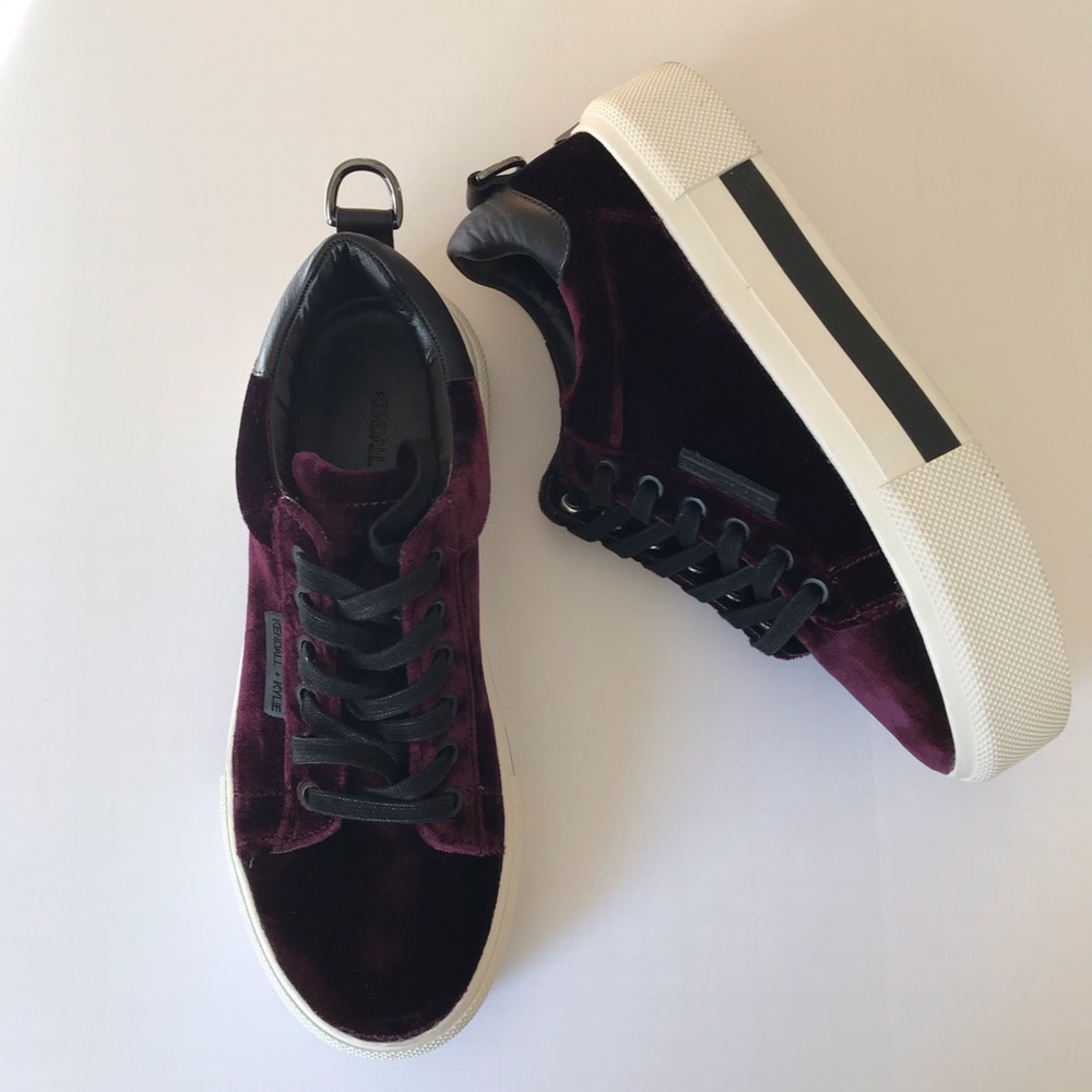 Kendall + Kylie Tyler Velvet Platform Snea…